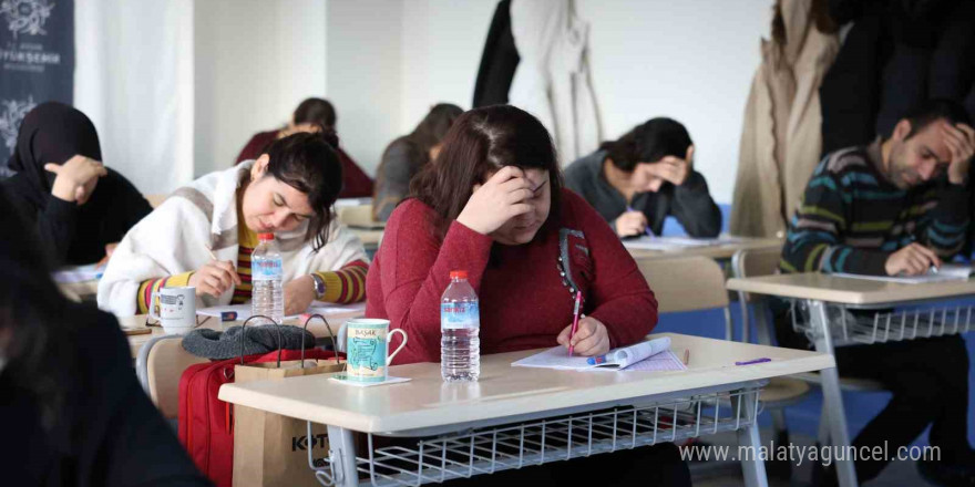 Başkan Çerçioğlu, her yaştan öğrencilere yönelik eğitimleri devam ediyor