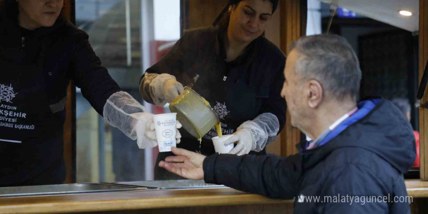 Başkan Çerçioğlu soğuk kış günlerinde esnaf ve vatandaşların yanında