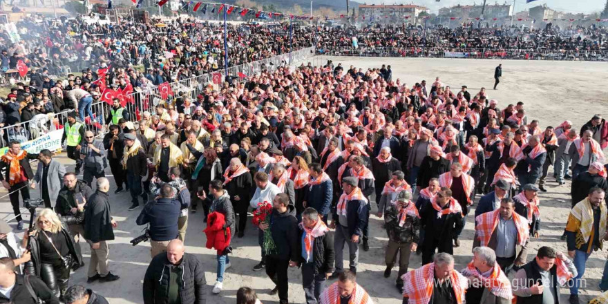 Başkan Çerçioğlu’na güreşseverlerden yoğun ilgi