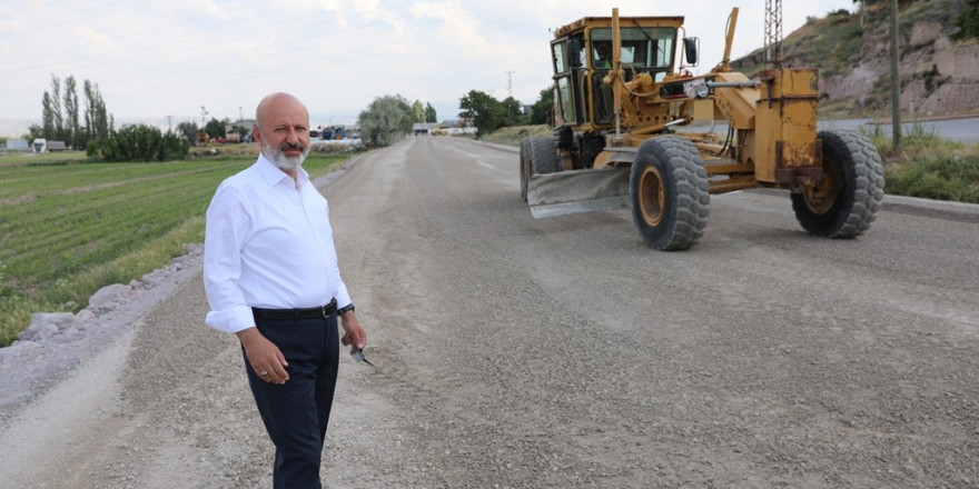 Başkan Çolakbayrakdar: 'Merkez ve kırsal mahallelere her alanda hizmet ulaştırıyoruz'