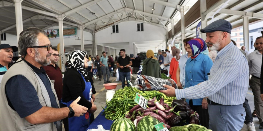 Başkan Çolakbayrakdar’a ekolojik pazar teşekkürü