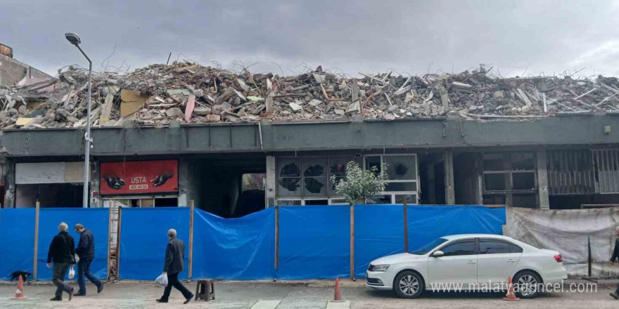 Başkan Değirmenci, “Karabük’e dev hizmet binasını kazandırmak için kolları sıvadık”