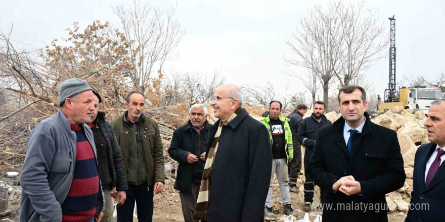 Başkan Er, Taştepe Mahallesi rezerv alanında incelemelerde bulundu