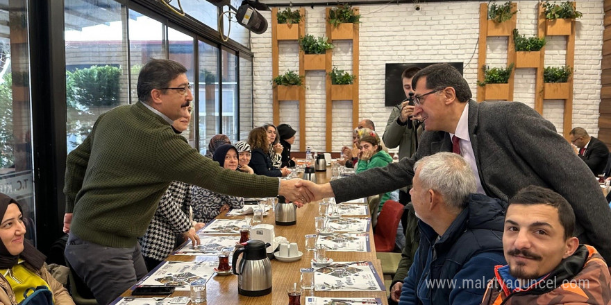 Başkan Eyüp Kahveci, engelli derneklerinin yönetici ve üyeleriyle buluştu