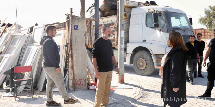 Başkan Gençay çalışmaları yerinde inceledi