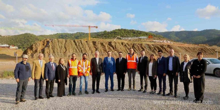 Başkan Hisarcıklıoğlu’ndan İEÜ Güzelbahçe Kampüsüne ziyaret