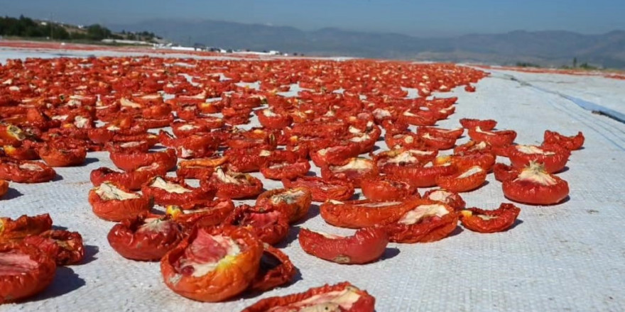 Başkan Okumuş, Türkoğlu’nun lezzetlerini paylaştı