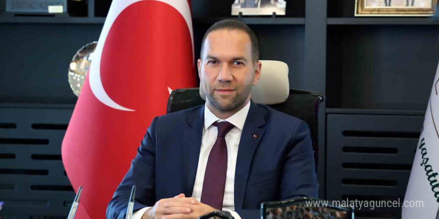 Başkan Özdemir: 'Vatan sevgisini mısralarında en güçlü şekilde ifade eden Mehmet Akif Ersoy’u minnetle anıyorum'