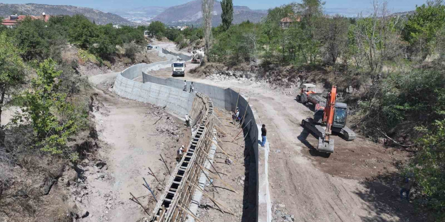 Başkan Özdoğan’dan ’Büyük Su Projesi’ne 2 kilometrelik yeni hat müjdesi