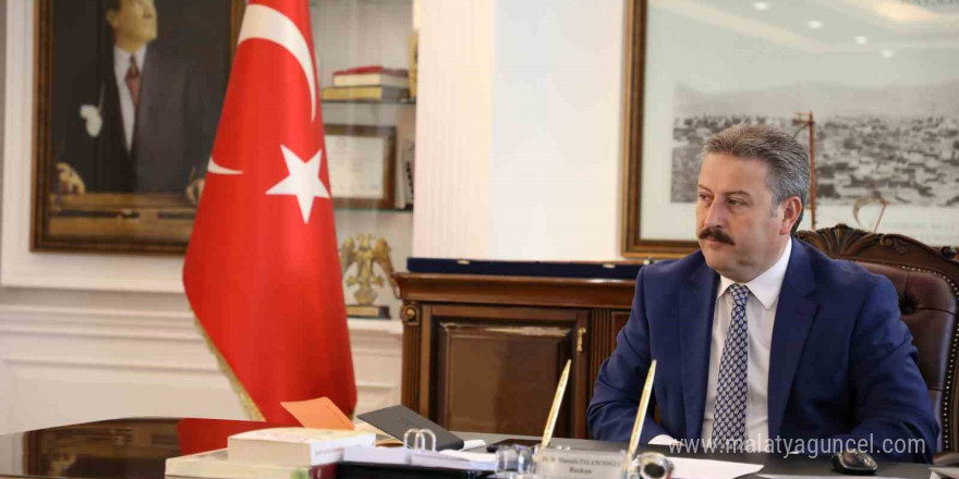 Başkan Palancıoğlu: “Atatürk, milletine duyduğu inanç ve sevgiyle kazanılması imkansız zaferlere önderlik etmiştir”