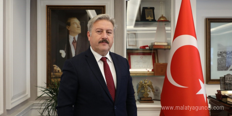 Başkan Palancıoğlu: “Öğretmenler, fedakarlıklarıyla bilgi ile donatılmış nesiller yetiştiriyor”