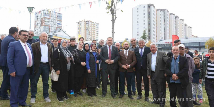 Başkan Palancıoğlu’nun yeşil projesi: “Melikgazi’de fidan değil: ağaç dikiyoruz”