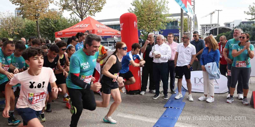 Başkan Şadi Özdemir, ’Eker I Run’ heyecanına ortak oldu