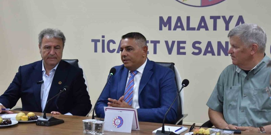 Başkan Sadıkoğlu, depremzede firmaların ürün stokunun alınmasını talep etti