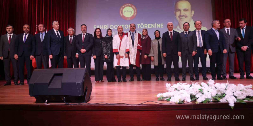 Başkan Uğur İbrahim Altay’a Hatay’da fahri doktora verildi