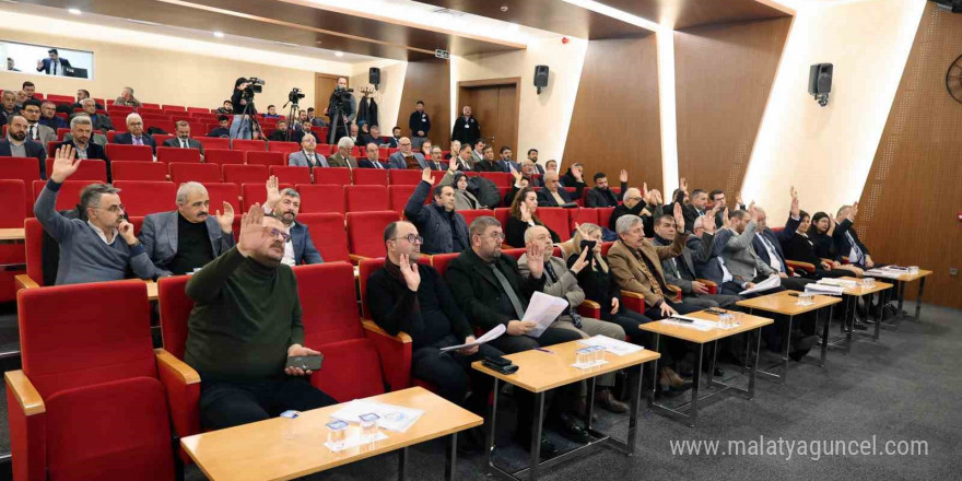 Başkan Yalçın’dan meclis üyelerine sunum