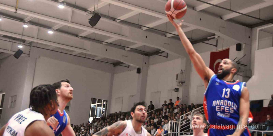 Basketbol Süper Ligi: Aliağa Petkimspor: 79 - Anadolu Efes: 85