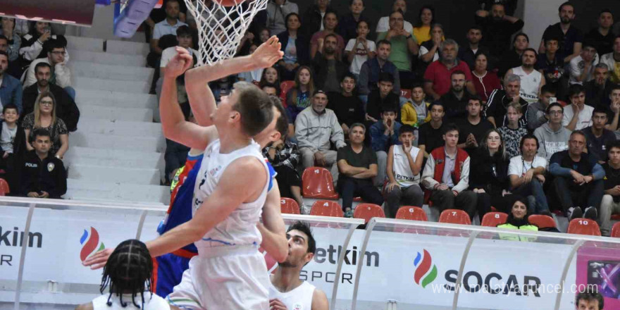 Basketbol Süper Ligi: Aliağa Petkimspor: 79 - Anadolu Efes: 85