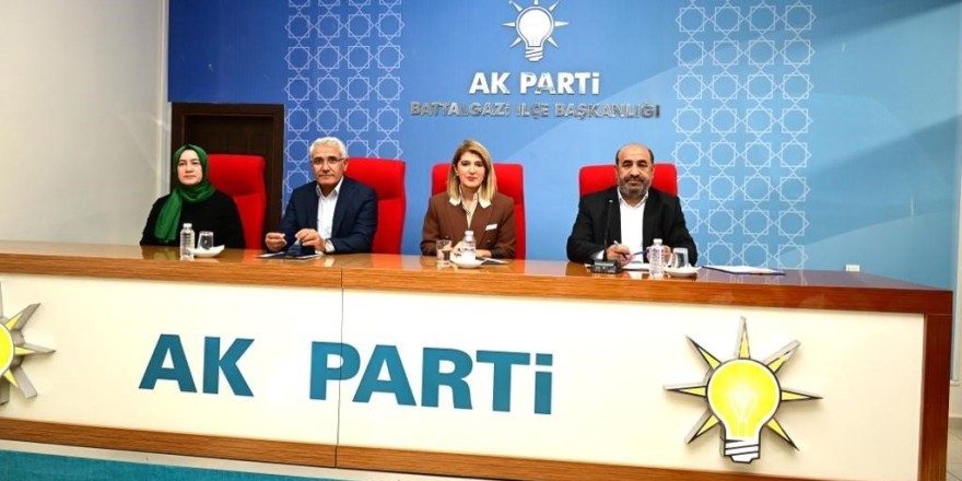 Battalgazi AK Parti mahalle başkanları ile toplantı yapıldı