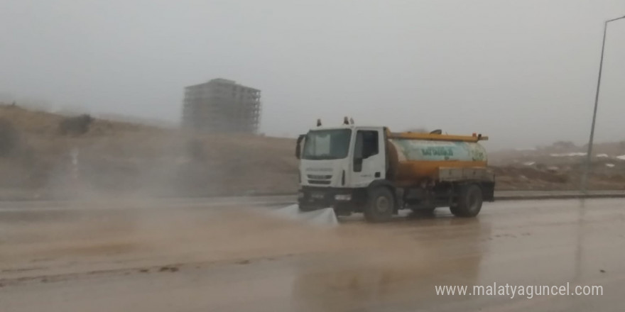 Battalgazi’de cadde ve sokaklar temizleniyor