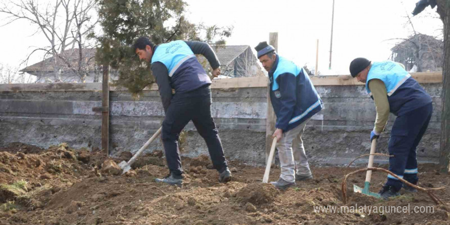 Battalgazi’de yeşil alanlar yenileniyor