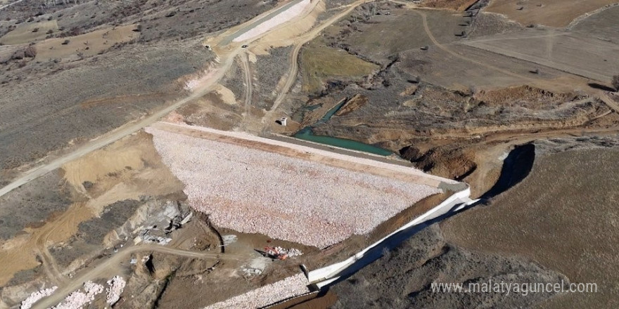 Bayburt Uluçayır Göletinde su tutulmaya başlandı