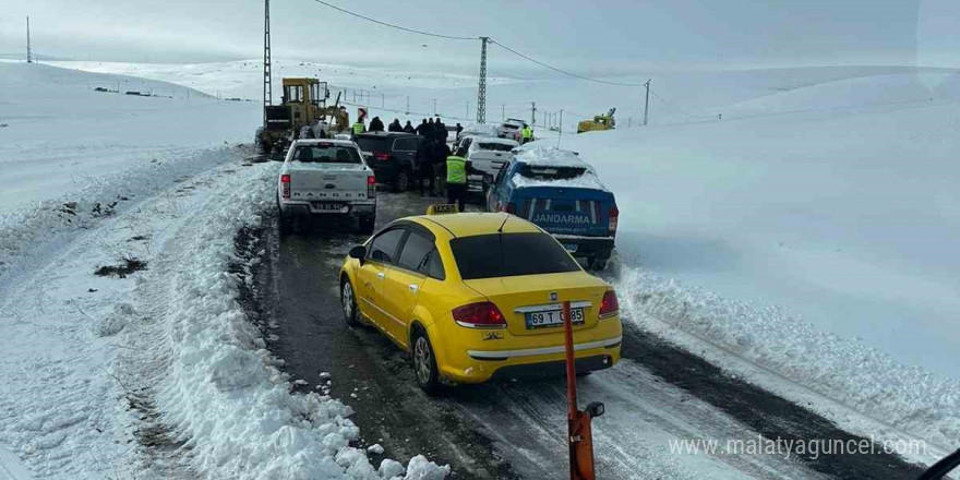 Bayburt’ta kapalı köy yolları açılıyor