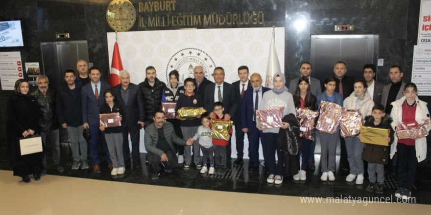 Bayburt’ta öğrenciler Türkçe’nin zenginliklerini keşfediyor