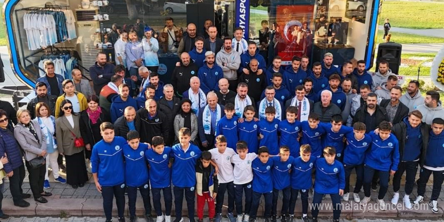 Belediye Kütahyaspor taraftarlarına müjde: Şimşek Store açıldı