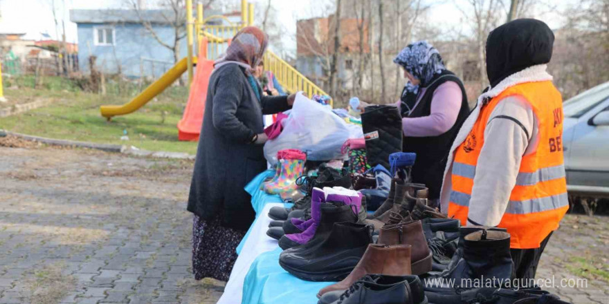 Belediyenin gezici mağazası kırsal mahallede