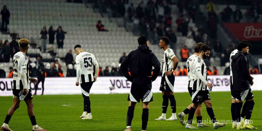 Beşiktaş, ilk yarılarda Alanyaspor’u yenemiyor