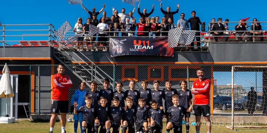 Beşiktaş U-11 Takımı’nın kalecisi Doruk Subaşıoğlu turnuvanın yıldızı oldu