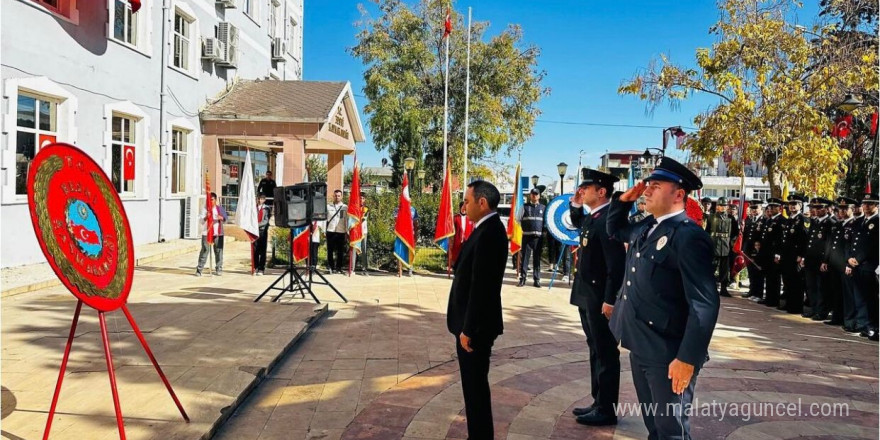 Besni’de 29 Ekim Cumhuriyet Bayramı kutlamaları başladı