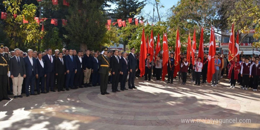 Besni’de 29 Ekim Cumhuriyet Bayramı kutlamaları başladı