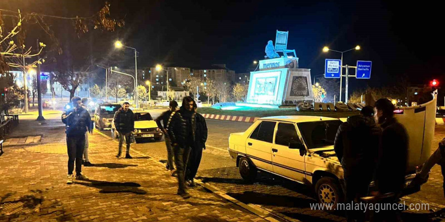 Besni’de zincirleme trafik kazası