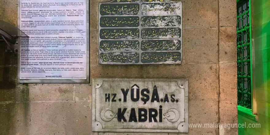 Beykoz’daki Hz. Yuşa Türbesi’nde Regaip Kandili yoğunluğu