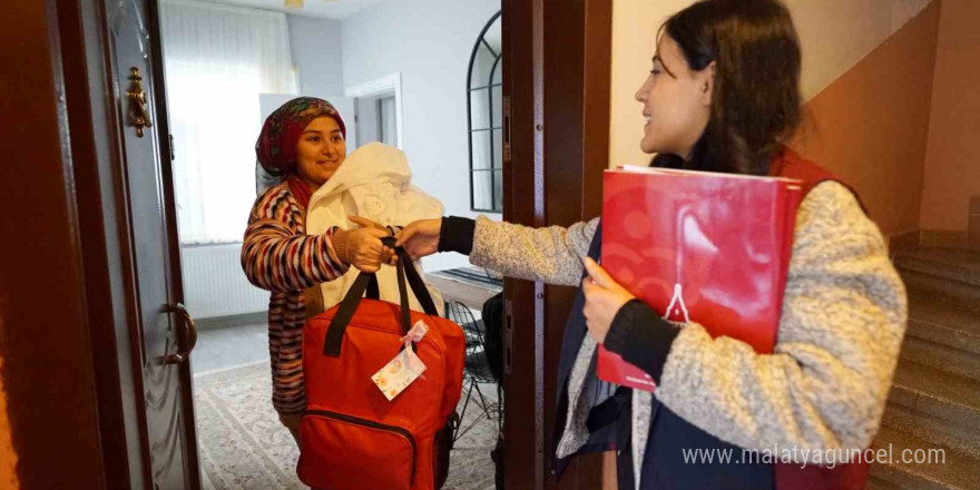 Beyoğlu’nda yeni doğan bebeklerin ailelerine destek