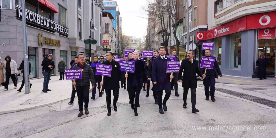 Bilecikli erkekler ‘Kadına Karşı Şiddete Hayır’ demek için yürüdü