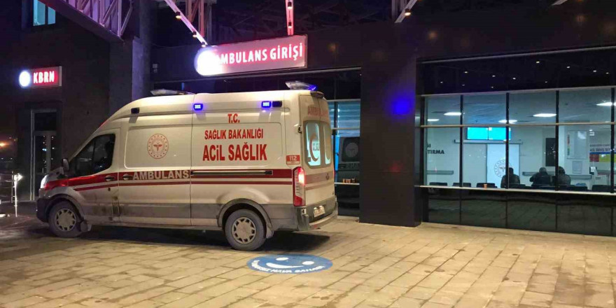 Bilecik’te kamyonet ile otomobilin çarpışması sonucu 1 kişi yaralandı