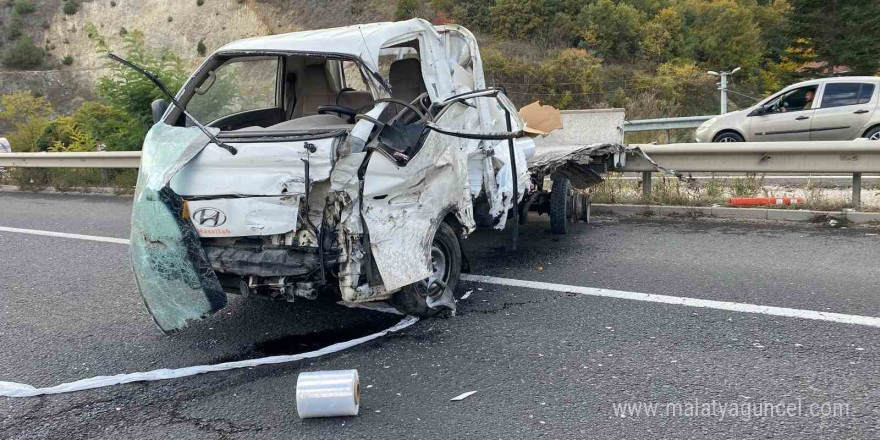 Bilecik’te meydana gelen trafik kazasında 1’i ağır 2 kişi yaralandı