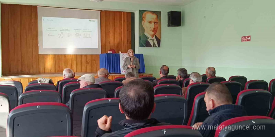 Bilecik’te muhtarlara aile içi şiddet ve bağımlılıkla mücadele semineri