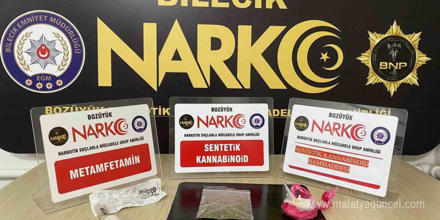 Bilecik’te şüpheli araç içinde uyuşturucu çıktı