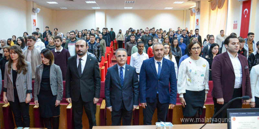 Bilecik’te 'Türkiye Yüzyılı Vizyonuyla Kariyer Gelişiminde İletişim ve Dezenformasyonla Mücadele' semineri