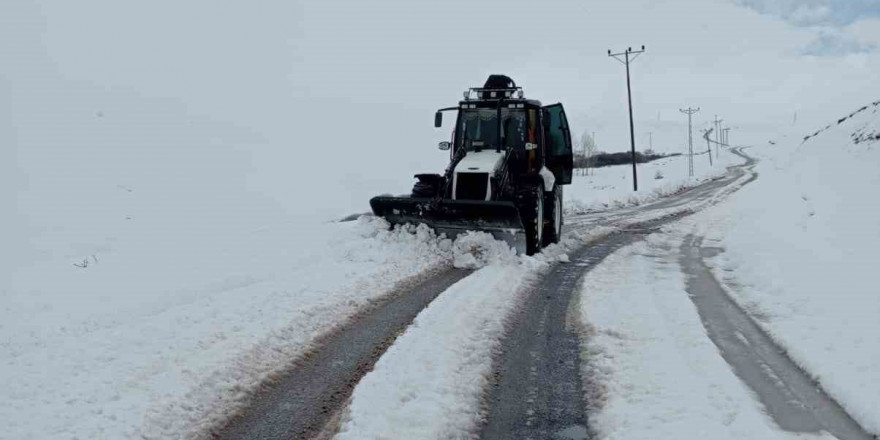 Bitlis’te 45 köy yolu ulaşıma kapandı