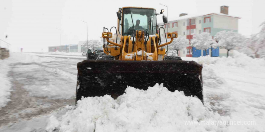 Bitlis’te 70 köy yolu ulaşıma kapandı