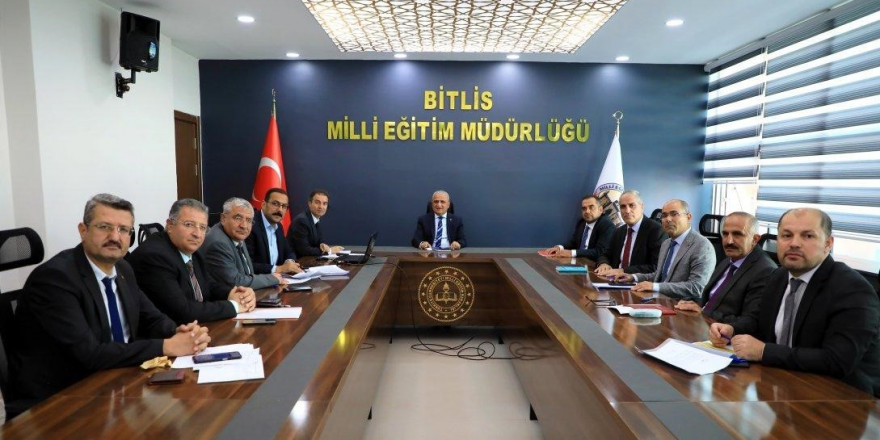 Bitlis’te “Akademik Başarıların İzlenmesi ve Değerlendirilmesi”  toplantısı yapıldı