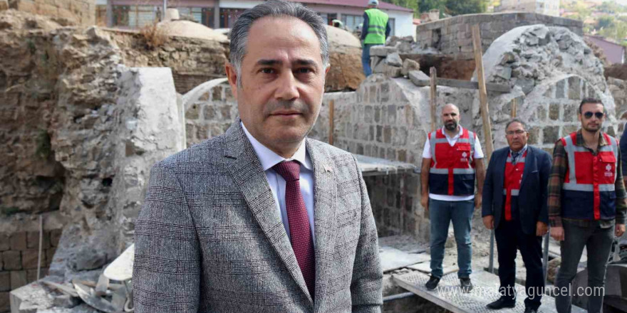 Bitlis’te yıllara meydan okuyan tarihi yapılar yeniden ayağa kaldırılıyor