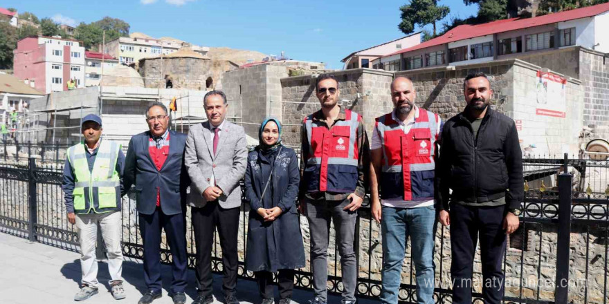 Bitlis’te yıllara meydan okuyan tarihi yapılar yeniden ayağa kaldırılıyor