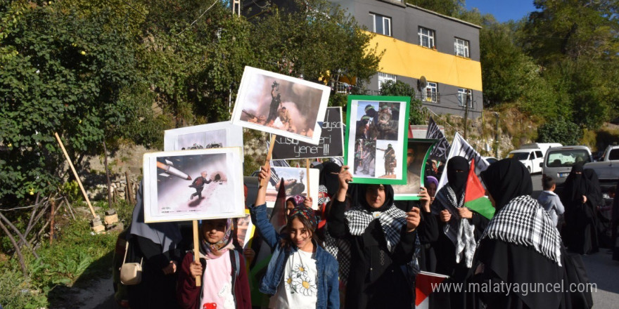 Bitlis’te yüzlerce vatandaş İsrail’in zulmünü kınamak için yürüdü