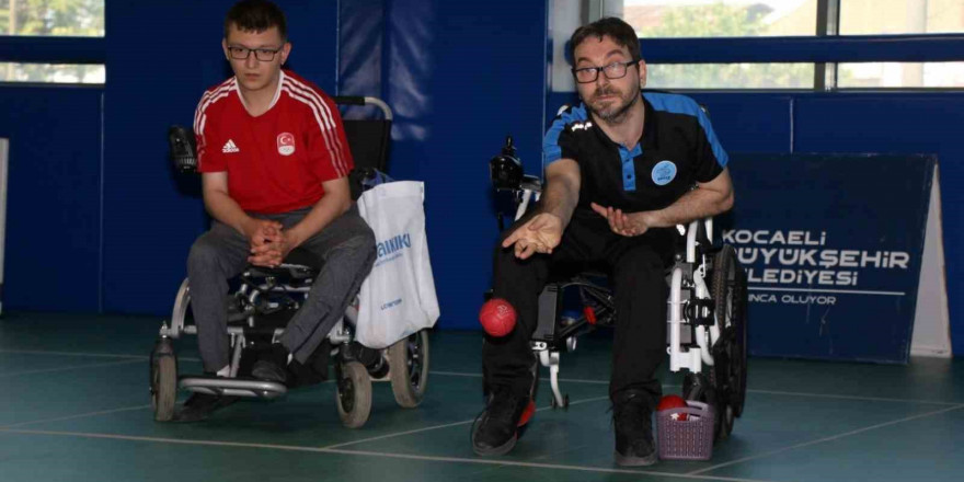 Boccia turnuvasının şampiyonu Bağcılar oldu